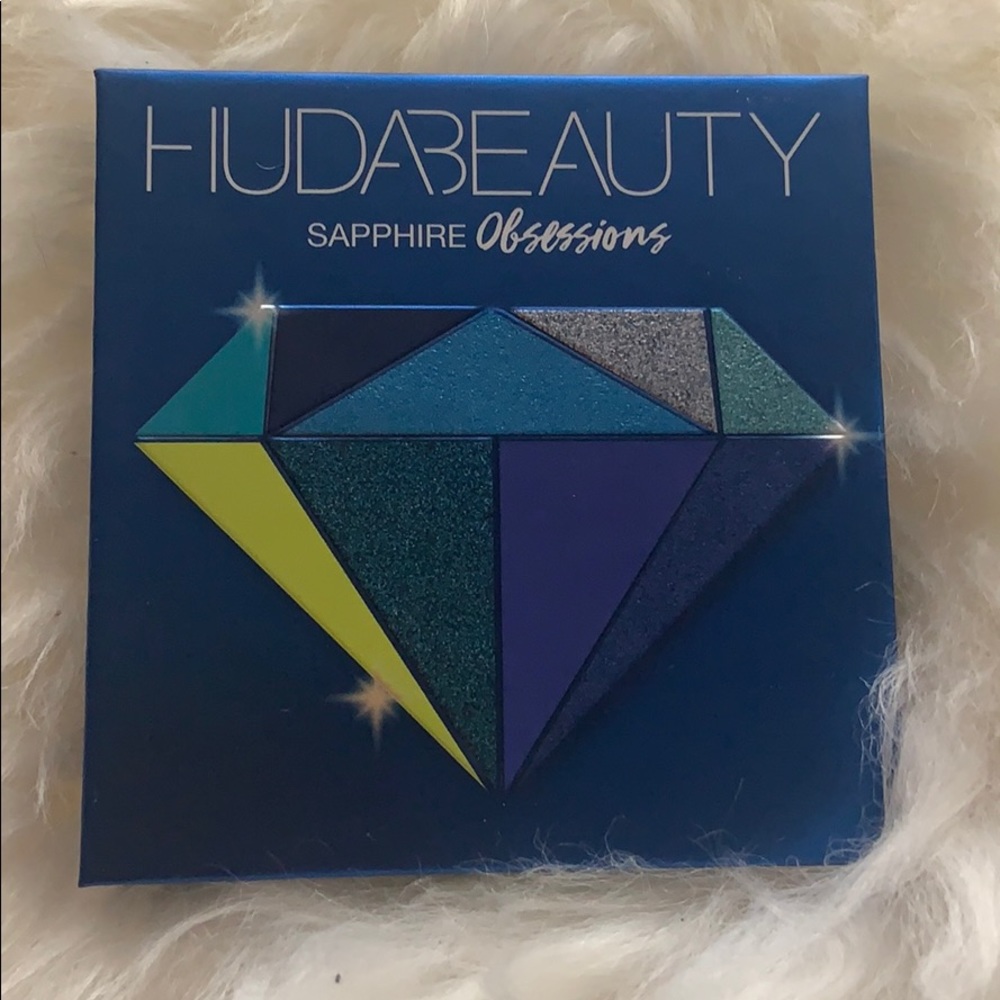 Huda Beauty Sapphire Obsessions